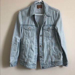 American Eagle Light Wash Denim Jacket